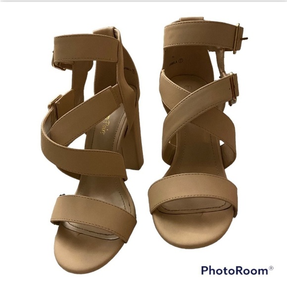 DREAM PAIRS Women's Nude Nubuck Ankle Strap Open Toe High Block Heel - Picture 2 of 8